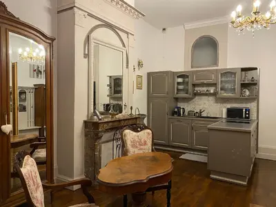 Cuisine ou kitchenette dans l'établissement Châtel Rose - Historical Centre with Garden