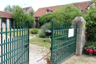 Jardin de l'établissement Le Clos de Châtres