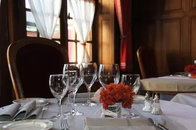 Boissons dans l'établissement Relais des Trois Châteaux Hôtel-Restaurant - Teritoria