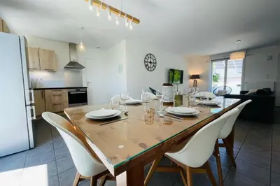 Cuisine ou kitchenette dans l'établissement New house in the heart of a hamlet near Amboise and Chenonceaux