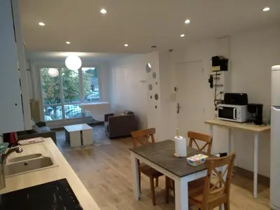 Cuisine ou kitchenette dans l'établissement Nouveau! Appartement 80m2 tout neuf avec 3 belles chambres