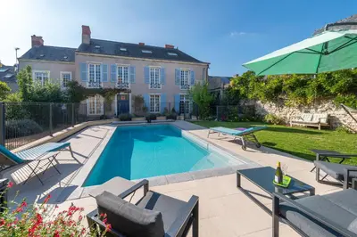 Piscine de l'établissement 5 Grande Rue ou située à proximité