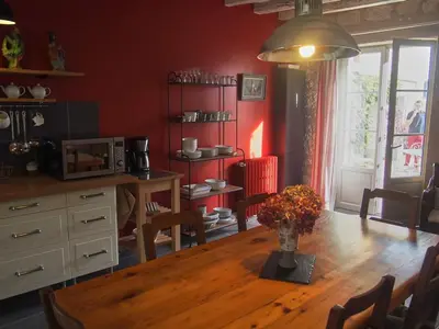 Cuisine ou kitchenette dans l'établissement Chambres d'Hôtes Rue du Poids
