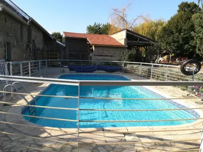 Piscine de l'établissement La Grange du Layon ou située à proximité