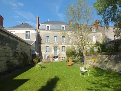 Jardin de l'établissement A la Fleur de Lys