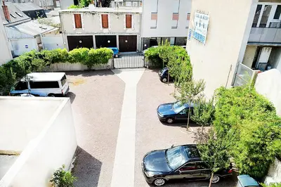 Quartier de l'hôtel ou autre quartier proche