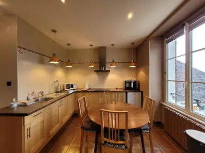 Cuisine ou kitchenette dans l'établissement Les Bords de Loire