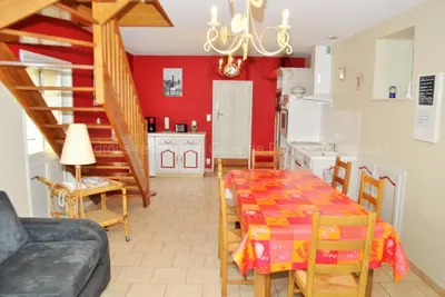 Cuisine ou kitchenette dans l'établissement la Bergerie