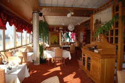 Restaurant ou autre lieu de restauration dans l'établissement Hôtel Restaurant Le Bellevue Montrichard 3 étoiles