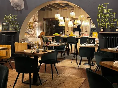 Restaurant ou autre lieu de restauration dans l'établissement Loire Valley Lodges - Hotel