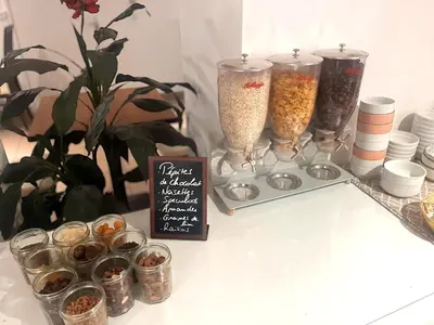 Nourriture dans l'hôtel ou à proximité