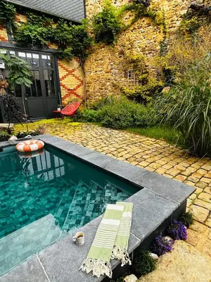 Piscine de l'établissement L'Atelier Planqué ou située à proximité