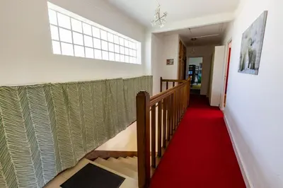 Télévision ou salle de divertissement dans l'établissement Le Gite du Chevreuil, 200 Mètres de BEAUVAL