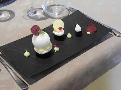 Nourriture dans l'hôtel ou à proximité