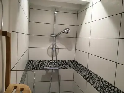 Salle de bains dans l'établissement Arlequin