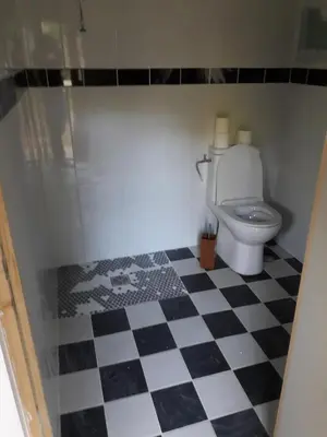Salle de bains dans l'établissement CABANE DANS LES ARBRES