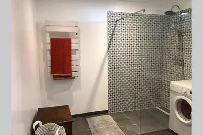 Salle de bains dans l'établissement Le Logis de la Tour Saint Jacques