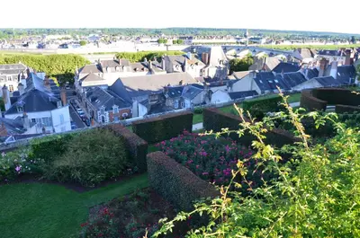 Vue panoramique sur l'établissement LE VINCI Studio tout confort proche centre ville avec terrasse et parking