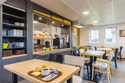Nourriture dans l'hôtel ou à proximité