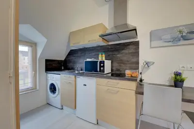 Cuisine ou kitchenette dans l'établissement La petite maison 3