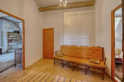 Coin salon dans l'établissement Le Castel
