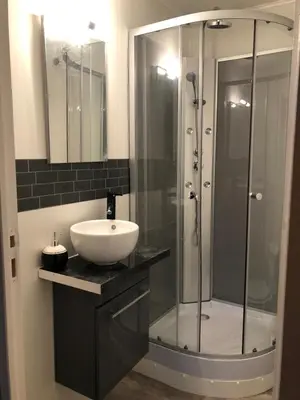 Salle de bains dans l'établissement Studio Chaleureux Blois Centre