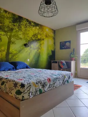 Un ou plusieurs lits dans un hébergement de l'établissement chambre avec SDB privative en pleine campagne