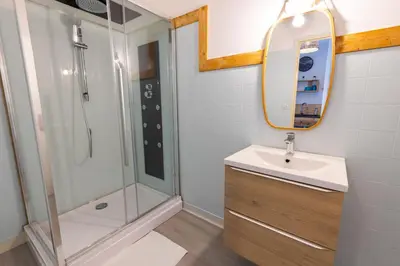 Salle de bains dans l'établissement Studio élément - Eau