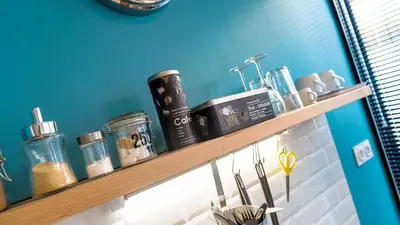 Cuisine ou kitchenette dans l'établissement L'Atelier Corval