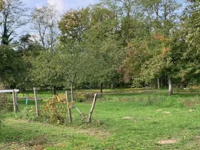 Jardin de l'établissement Ferme des Trois Poiriers, Teloché