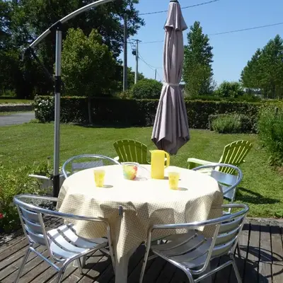 Gîte Champêtre avec Piscine Chauffée