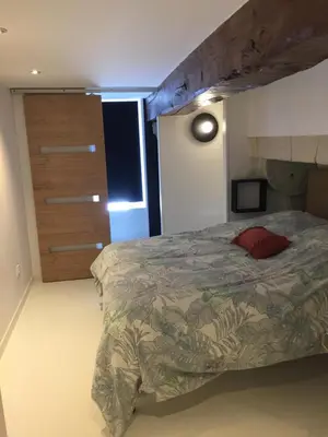 Un ou plusieurs lits dans un hébergement de l'établissement La Maison BellecOur
