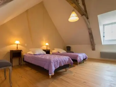 Un ou plusieurs lits dans un hébergement de l'établissement Ferme restaurée près Zoo de La Flèche, 200m², 8 pers, terrasse, nature et repos - FR-1-410-230