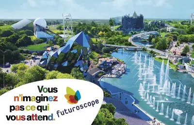 Piscine de l'établissement loveyou Villalunoterie Futuroscope Piscine spa 4pers ou située à proximité