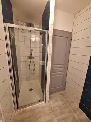 Salle de bains dans l'établissement Bel appartement 50m2 en plein centre de Saumur
