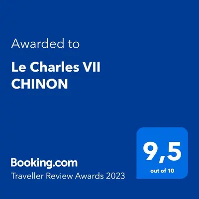Certificat, récompense, panneau ou autre document affiché dans l'établissement Le Charles VII CHINON