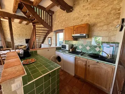 Cuisine ou kitchenette dans l'établissement GRESILLE