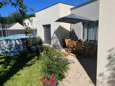 Jardin de l'établissement Quiniere - Entre Lac et Forêt - 25 m2 indépendant avec piscine