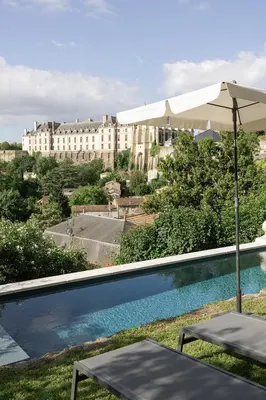 Piscine de l'établissement Au Petit Thouars ou située à proximité
