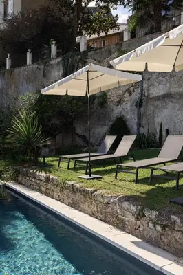 Piscine de l'établissement Au Petit Thouars ou située à proximité