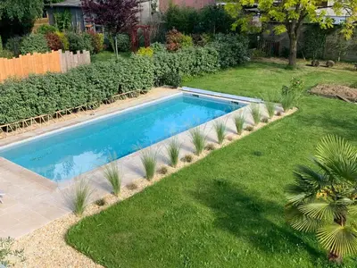 Piscine de l'établissement Chambre d'hôtes de Verdigné Piscine chauffée Parking Wifi ou située à proximité