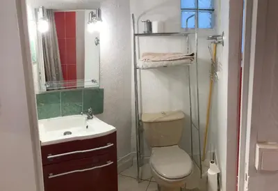 Salle de bains dans l'établissement Appart T1 Gare TGV spacieux et tout équipé