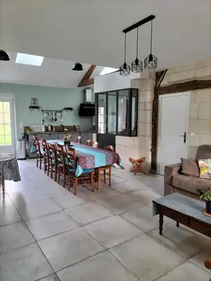 Cuisine ou kitchenette dans l'établissement Le clos des augers. Chambre Descartes