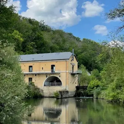 Le Moulin de cherré gîte bleu