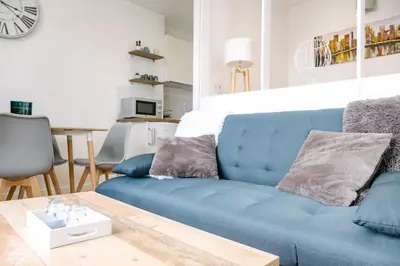 Coin salon dans l'établissement Le Petit Cendrière