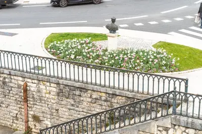 Jardin de l'établissement Le Pont Royal