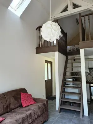 Coin salon dans l'établissement Le Petit Logis