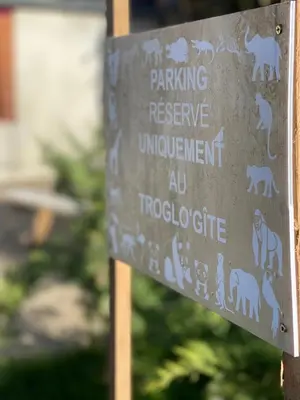 Certificat, récompense, panneau ou autre document affiché dans l'établissement Le Troglo'Gîte, 500m à pied du Zoo de Beauval