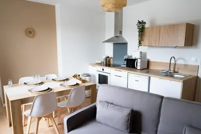Cuisine ou kitchenette dans l'établissement Calme & confort avec parking privé à Saumur