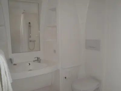 Salle de bains dans l'établissement Cit'Hotel Talencia